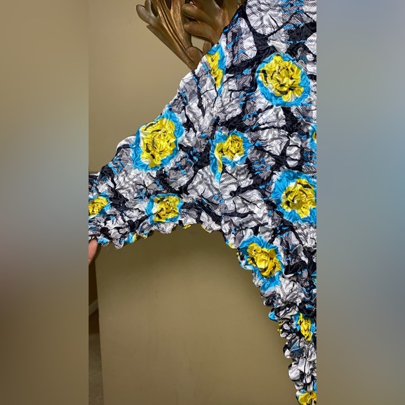 Women’s West Loop Popcorn Shirts - Picture 14 of 16